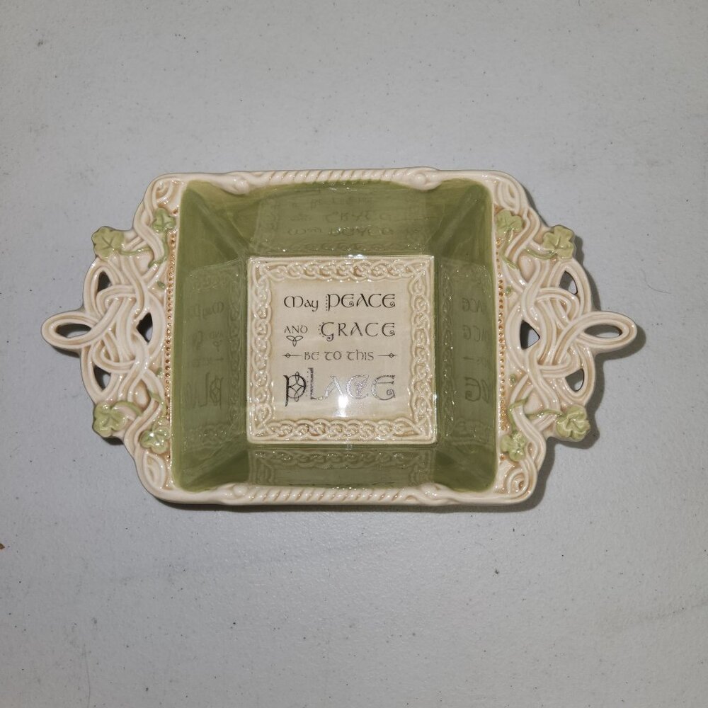 GRASSLANDS ROAD CELTIC KNOTS SHAMROCKS MAY PEACE AND GRACE BE TO THIS PLACE DISH